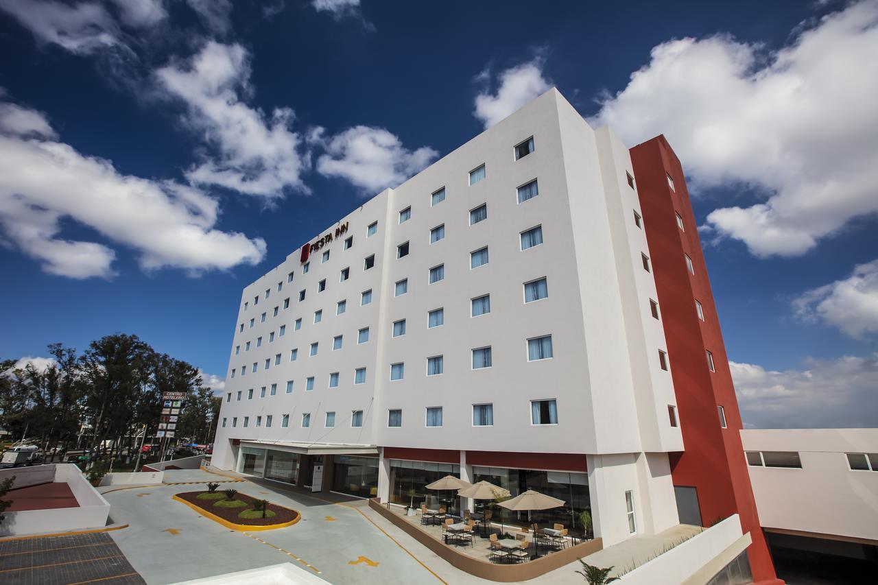 ספופן Fiesta Inn Guadalajara Periferico Poniente מראה חיצוני תמונה